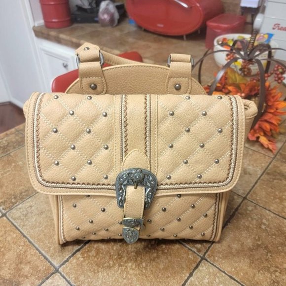 MONTANA WEST BACKPACK HANDBAG NEW WITH TAGS - Picture 1 of 3